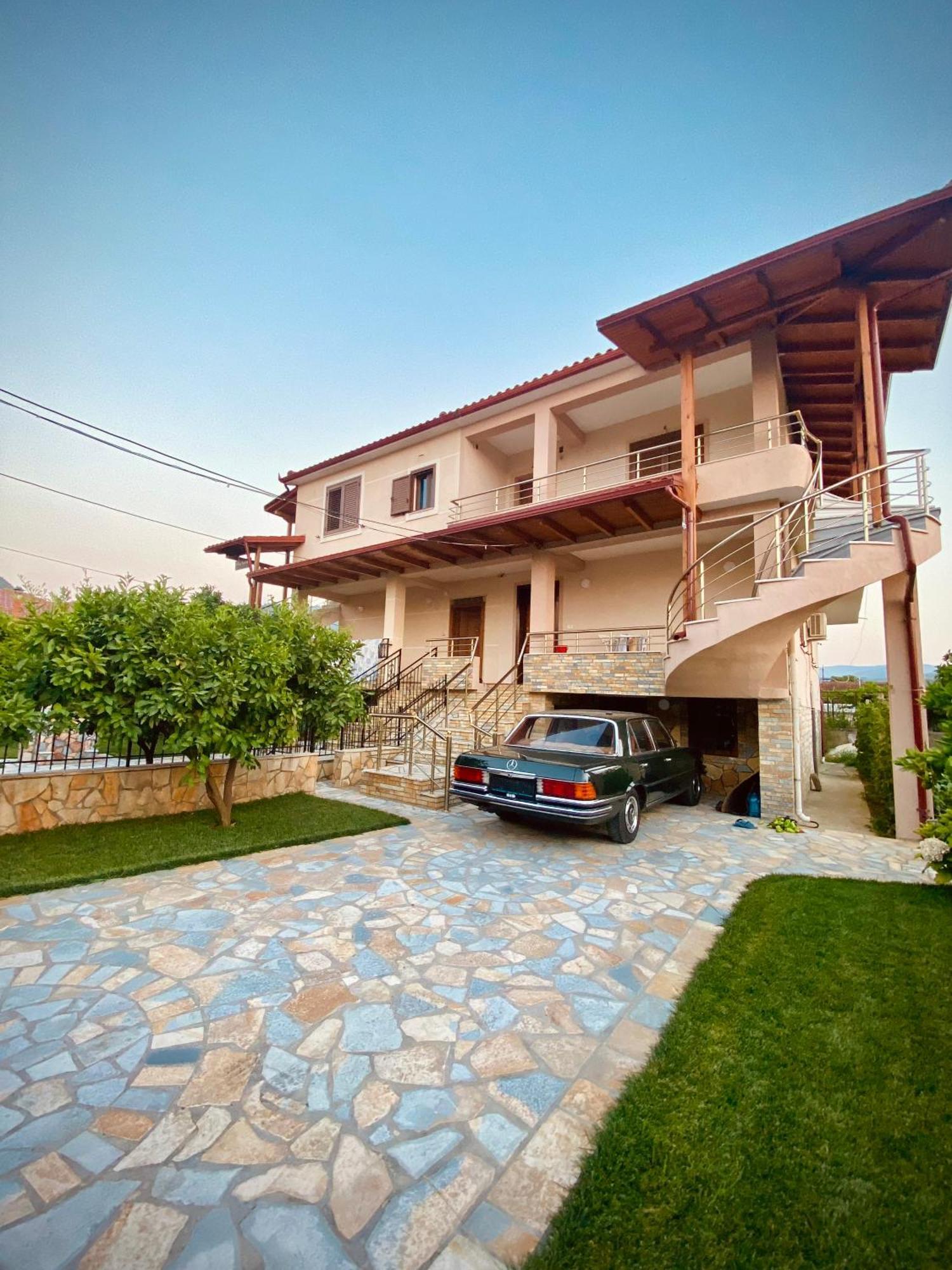 Villa Berat Kültér fotó